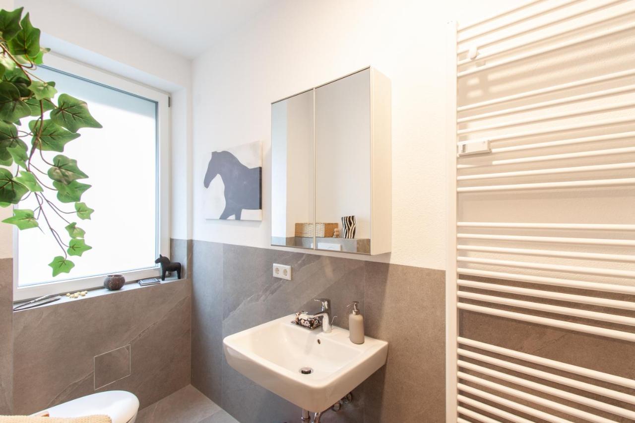 Apartment Juliusliving - Modernes Wohnen An Der Juliuspromenade